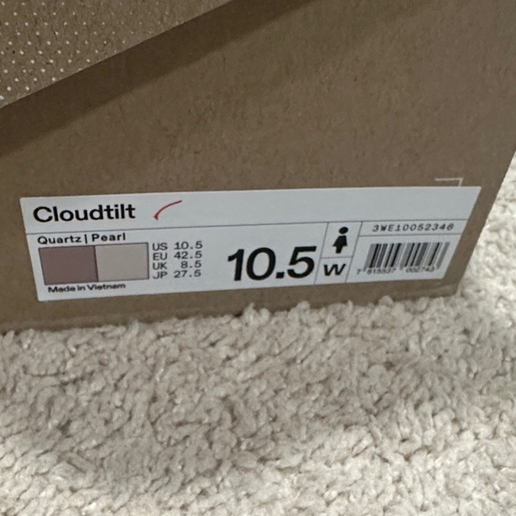 On Running cloud White and Brown Sneakers Cloudtilt 10.5 W worn once - Picture 2 of 5